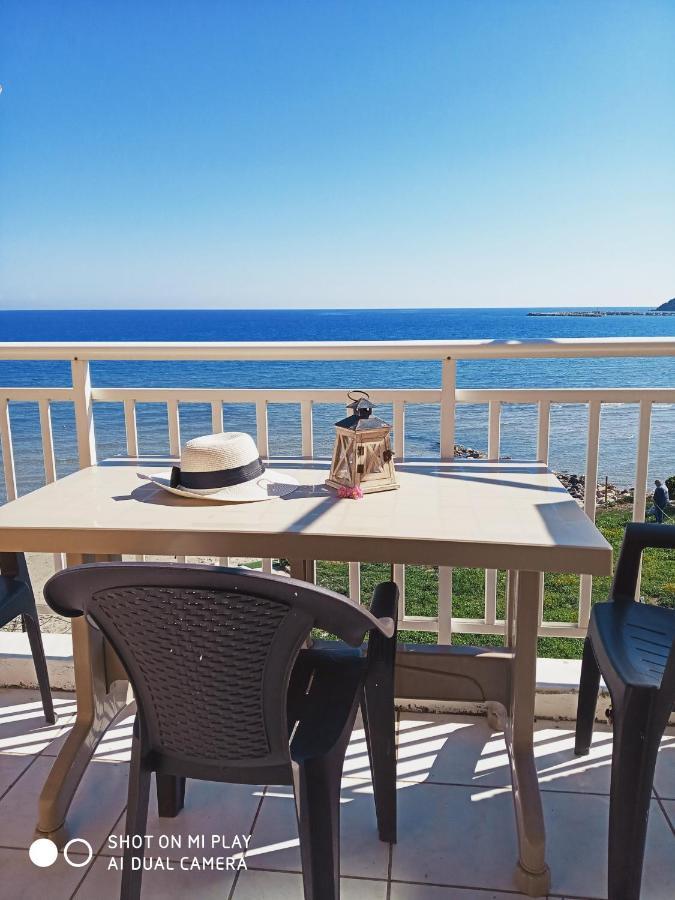 Villa Pouliezos Apartments Alykanas  Eksteriør billede