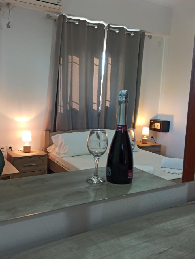 Villa Pouliezos Apartments Alykanas  Eksteriør billede