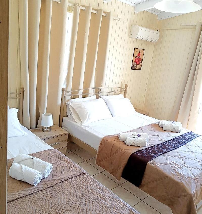 Villa Pouliezos Apartments Alykanas  Eksteriør billede