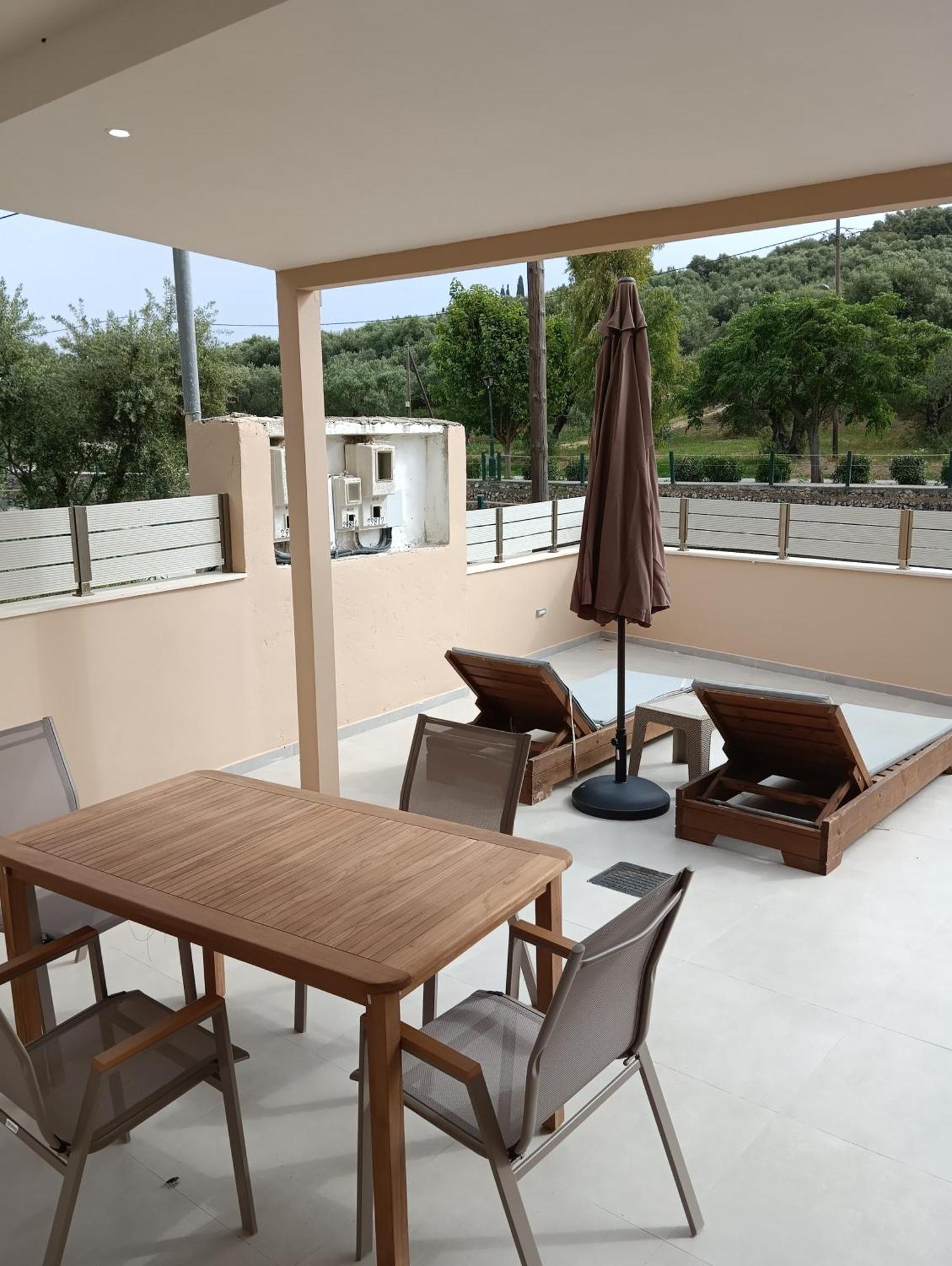 Villa Pouliezos Apartments Alykanas  Eksteriør billede