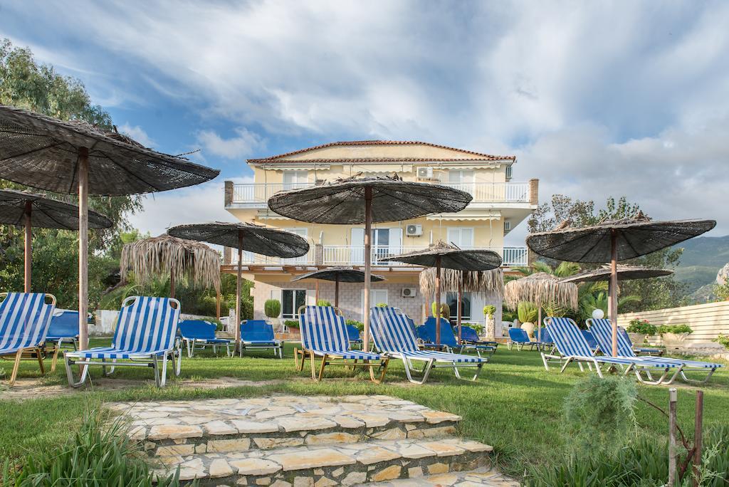 Villa Pouliezos Apartments Alykanas  Værelse billede